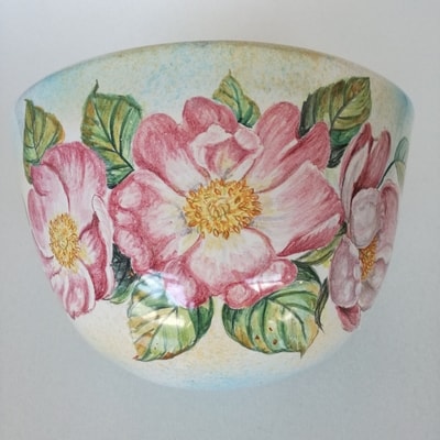 Artistic italian pottery of Albisola - Majolica painted with ancient roses